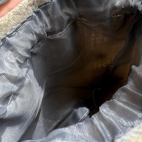 Women Fashion Unique Cream Drawstring Women mini Bag - Picture 7 of 16